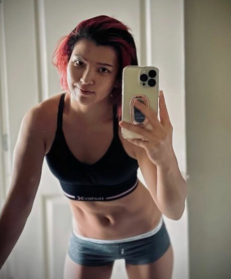 アジアンジム OnlyFans 無料セクシー ギャラリー