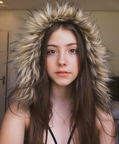 アマチュア潮吹きOnlyFans セクシーヌード 画像