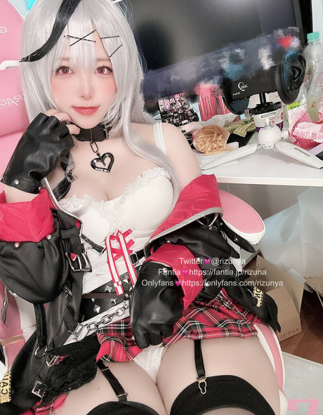 Rizunya ポルノスター 独占 写真