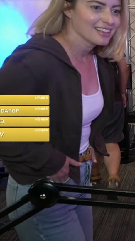 Elyse Willems HDポルノスター 写真