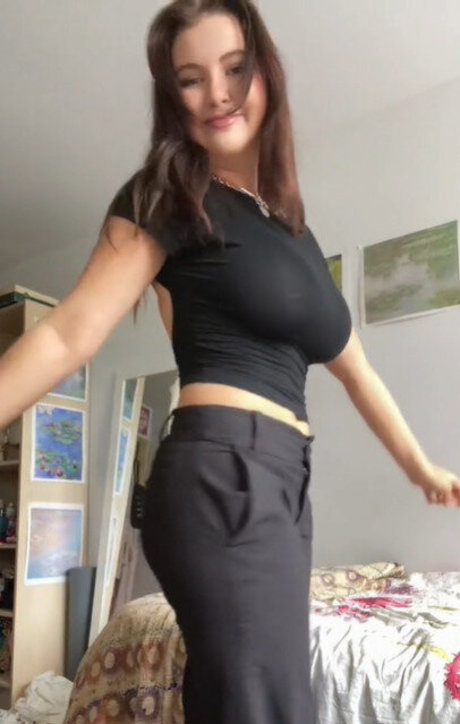 熟女ティーンOnlyFans ベスト 画像