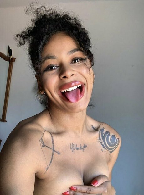 OnlyFansを無効にしました ポルノグラフィック 写真