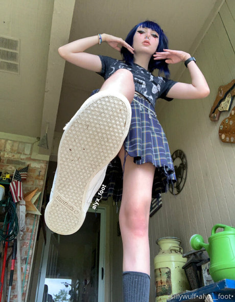 ランジェリーベイビーOnlyFans トップ 画像