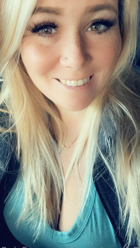 blondebrandy269 ポルノスター 写真