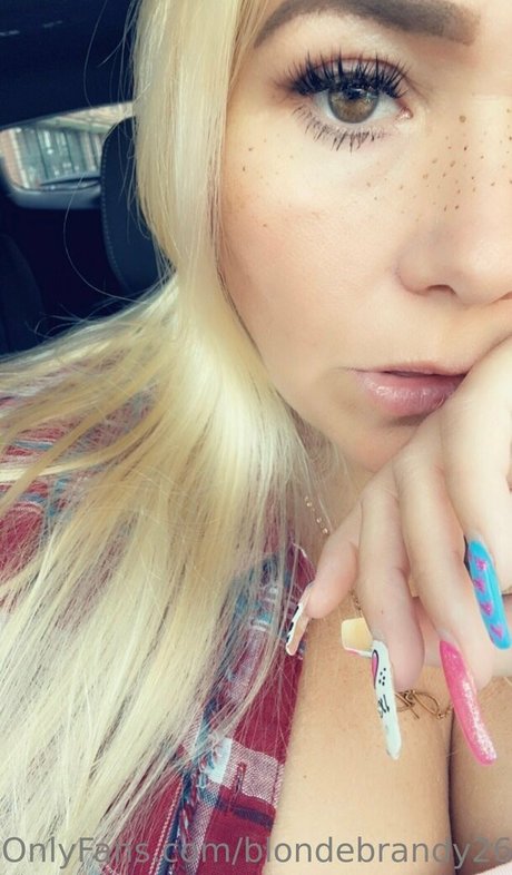 blondebrandy269 top profile image