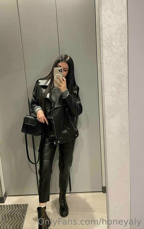 アジアの女の子限定ファン セクシーxxx ギャラリー