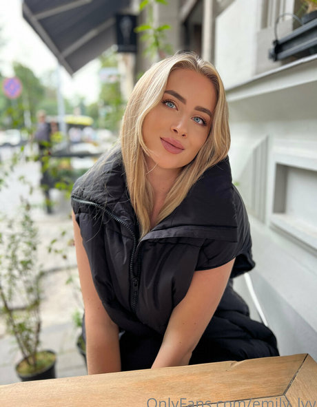 BBW ラティーナ OnlyFans セクシー裸 画像