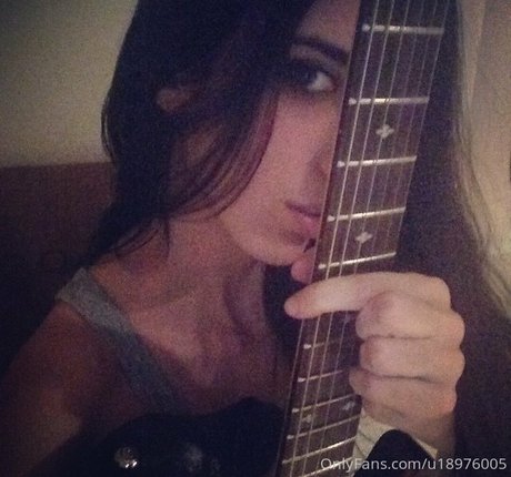 ninakhalifa top profile image