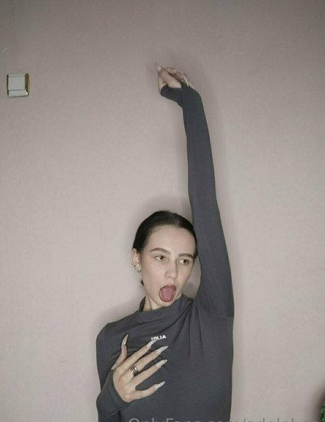 adelebee HDスター 写真