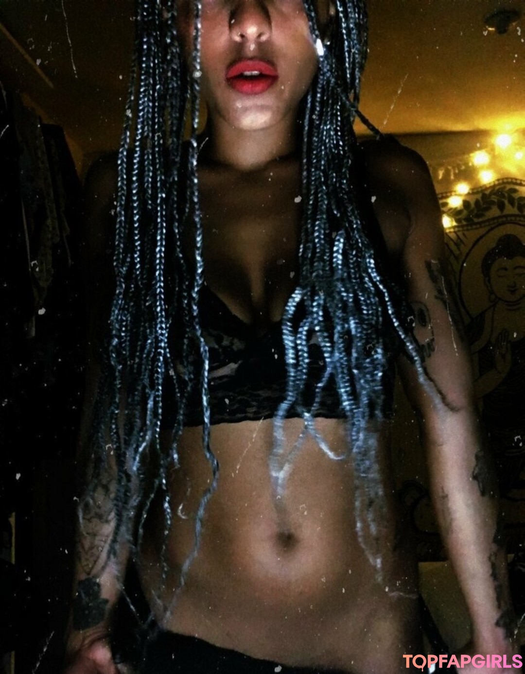 マッサージ動画 OnlyFans ポルノグラフィック 画像