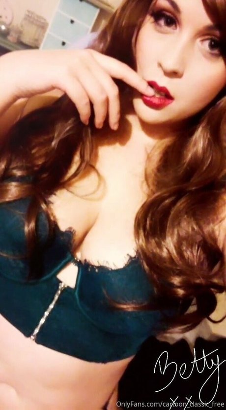 og bettyboob free かわいいポルノスター 写真