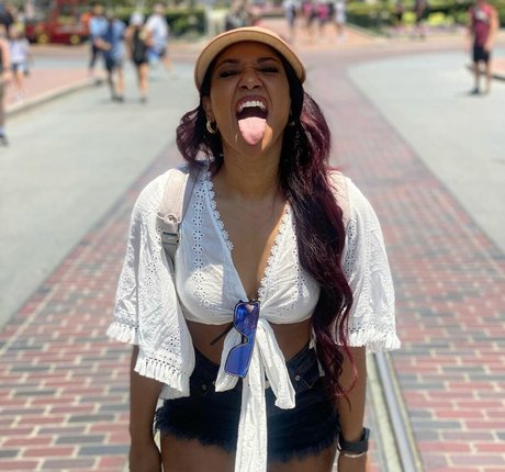 Candice Patton セックスモデル ギャラリー