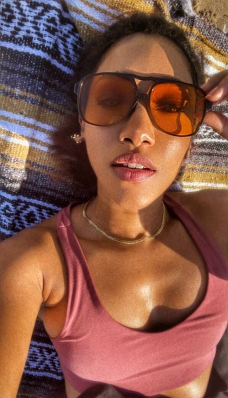 Candice Patton ポルノモデル 画像