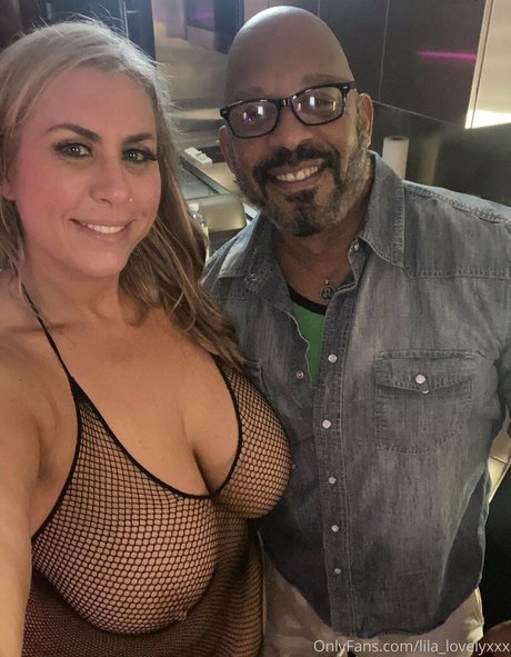 lila lovelyxxx 最高のポルノスター 写真