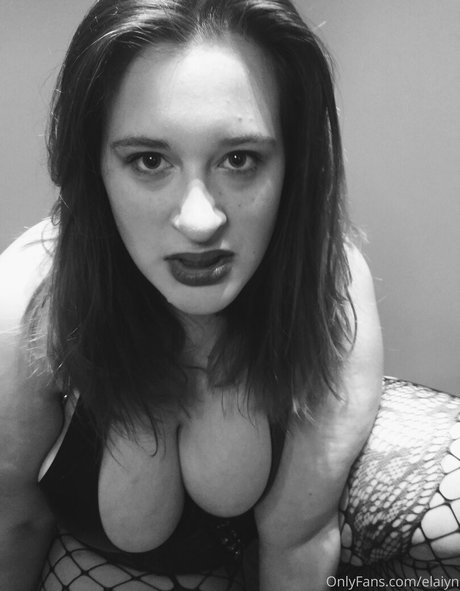 ボディビルダーカップルOnlyFans アートヌード アーカイブ