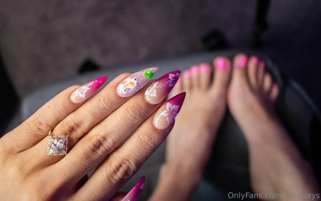 lunaslays モデル 写真