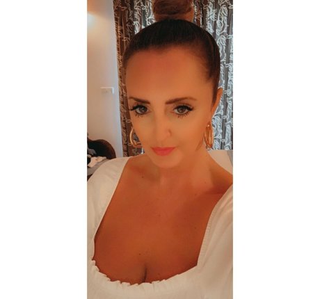 Melanie M ポルノスター エロティック ギャラリー