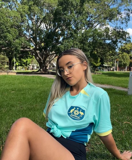 若いティーンのOnlyFans セクシー 写真