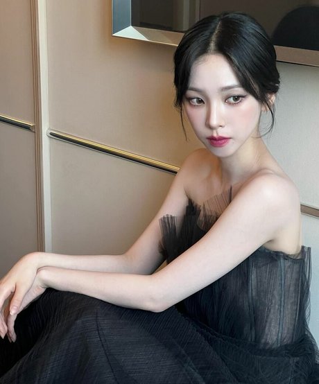 イギリス人熟女OnlyFans ホットポルノ 画像