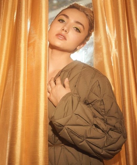 双子のOnlyFans ヌード ギャラリー