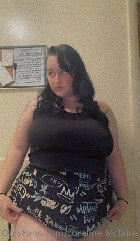 coraline leclaire 無料スター 写真