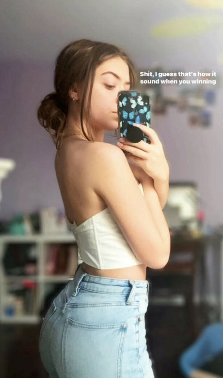 アジアンタトゥー OnlyFans ホットセックス 写真