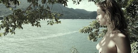 Mariana Ximenes ポルノモデル 写真