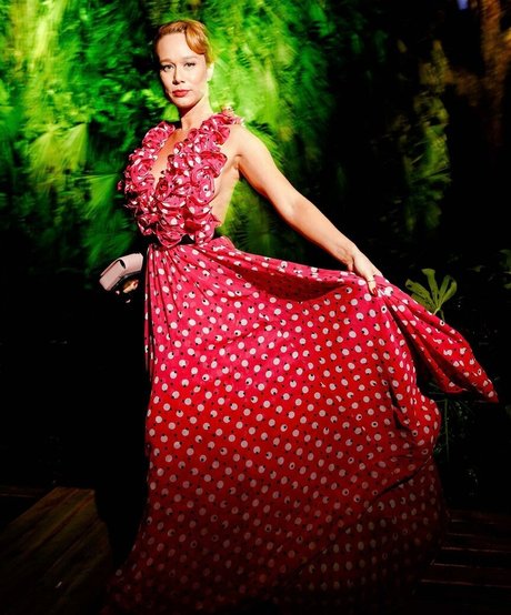 Mariana Ximenes xxx女優 写真