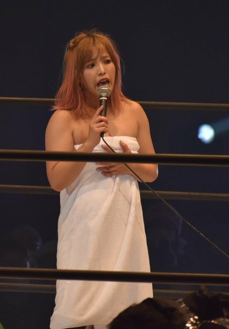 大きな黒いお尻のOnlyFans ヌード 写真