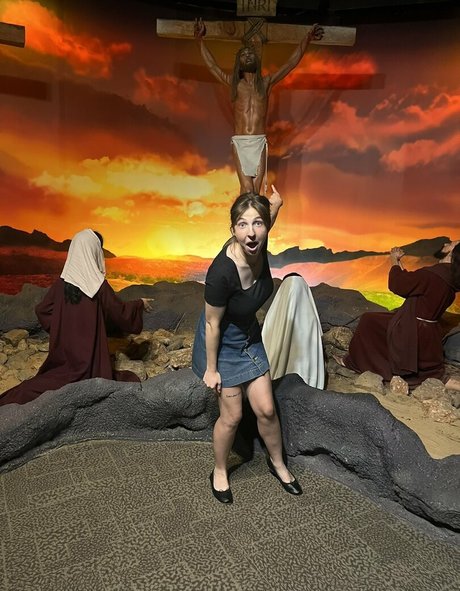 MeganBitchell ヌードのポルノスター 写真