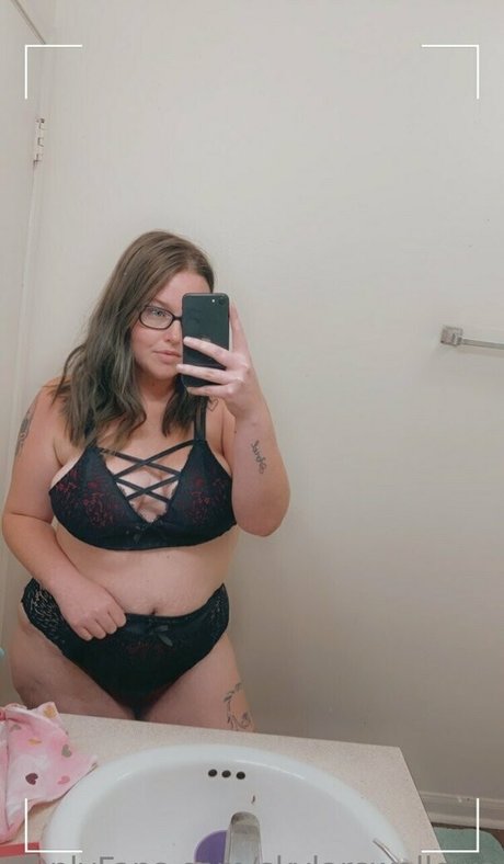 水中オンリーファン セクシー 写真