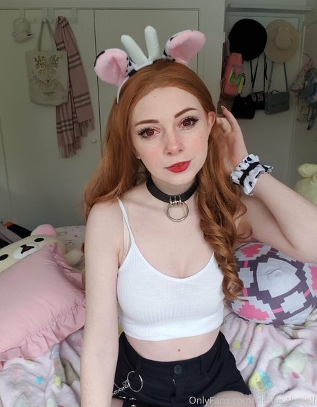 elefire the elf ヌードスター 写真