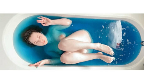 本物の熟女OnlyFans 無料 画像