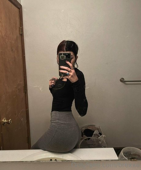 ティーンヌードOnlyFans セクシーヌード 画像