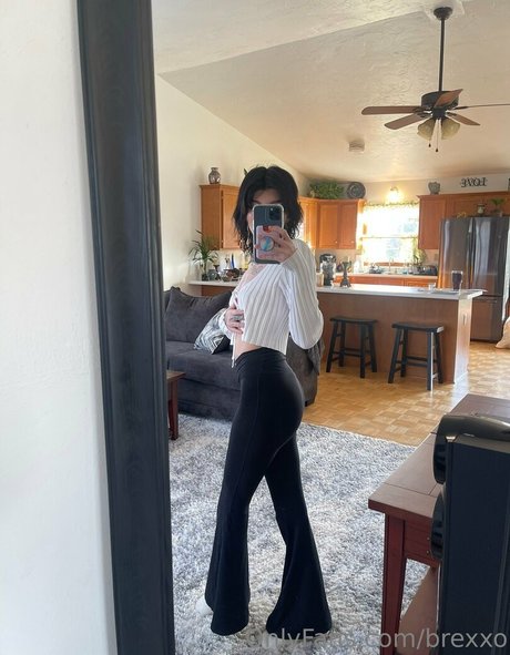 brexxo 女優 画像