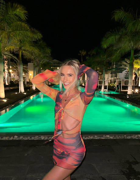 アジア人痴女OnlyFans 限定 写真