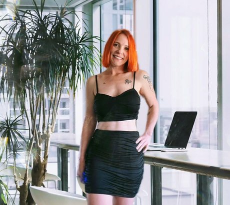 熟女オーガズムOnlyFans エロチック 写真