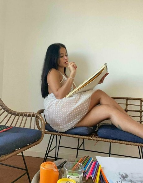 lilycleo 高品質モデル 写真