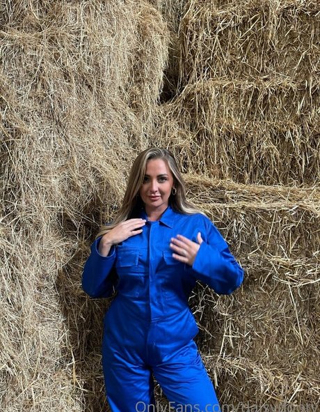 コスプレヌードOnlyFans セクシー 写真