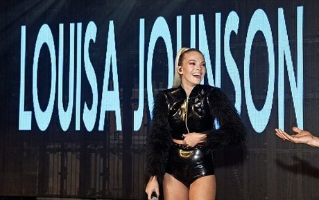 姉妹OnlyFans ヌード 写真