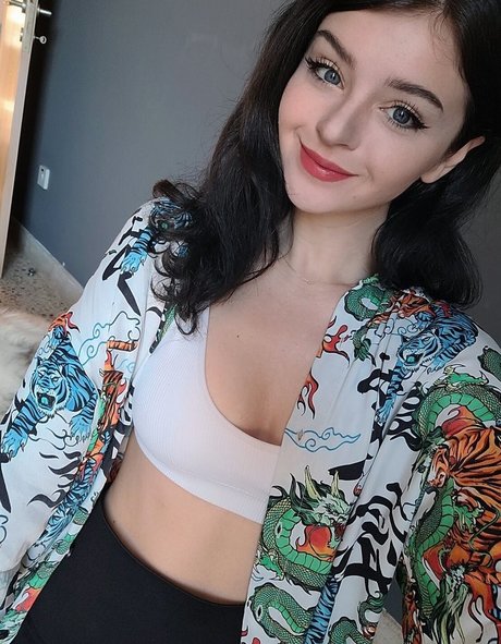 アジア人トゥインクOnlyFans 素敵 画像