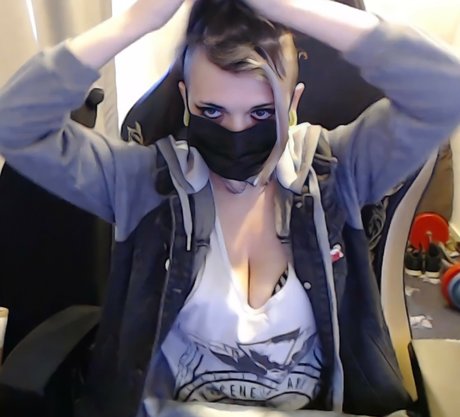 アジアンフィットネス OnlyFans セクシーヌード 画像