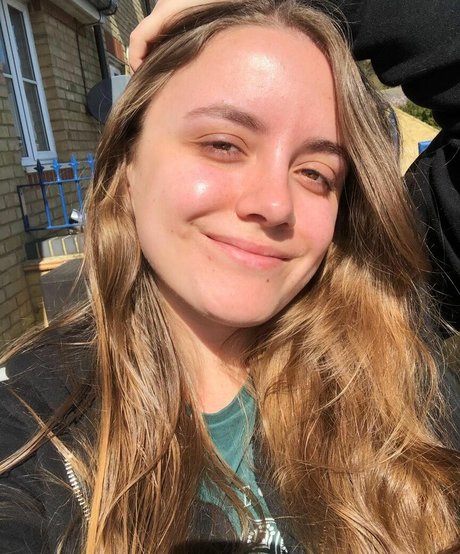 Adventures And Naps ポルノスター 写真