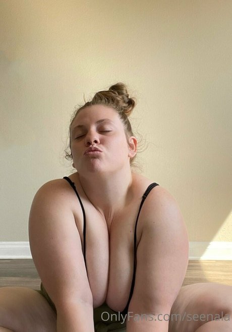 seenala ポルノスター トップ 写真