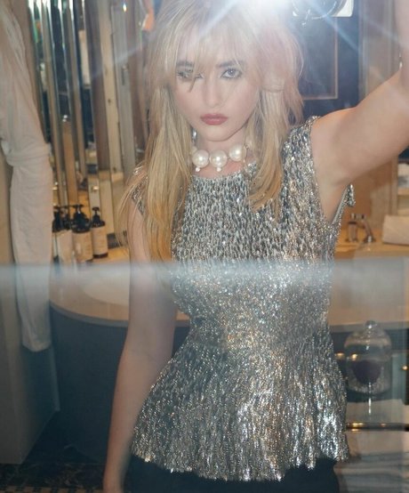 イタリア人熟女OnlyFans ベスト 画像