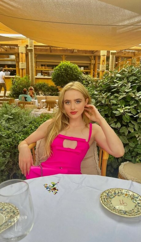 Kathrynton ホットモデル 画像