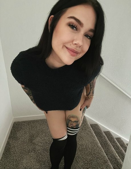 britontwitch ポルノスター 裸 写真