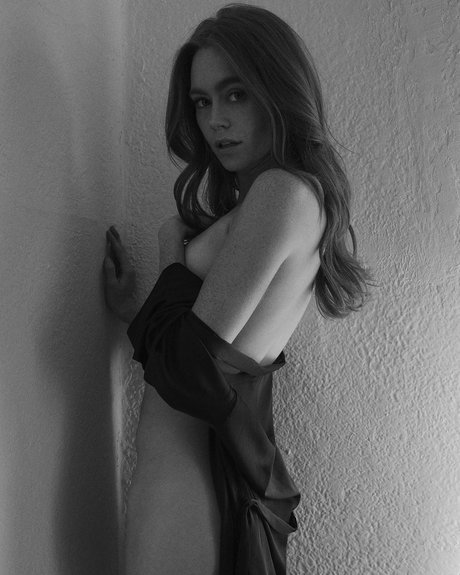 Holly Hicks 高品質モデル 画像