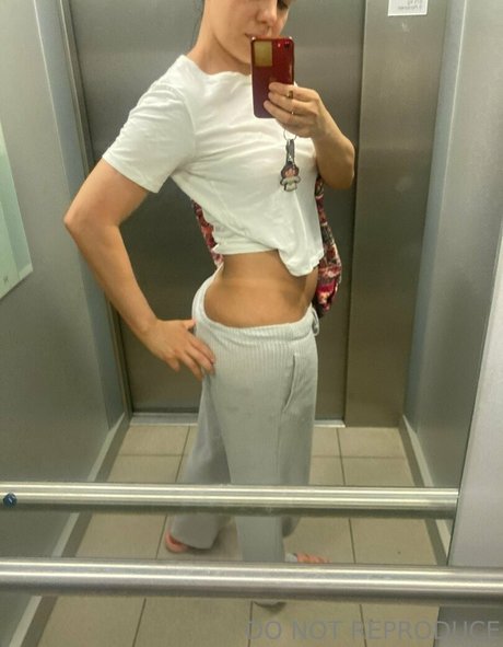 リップスオンリーファンズ 美しいポルノ 画像