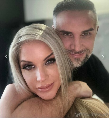 姉妹OnlyFans トップ ギャラリー